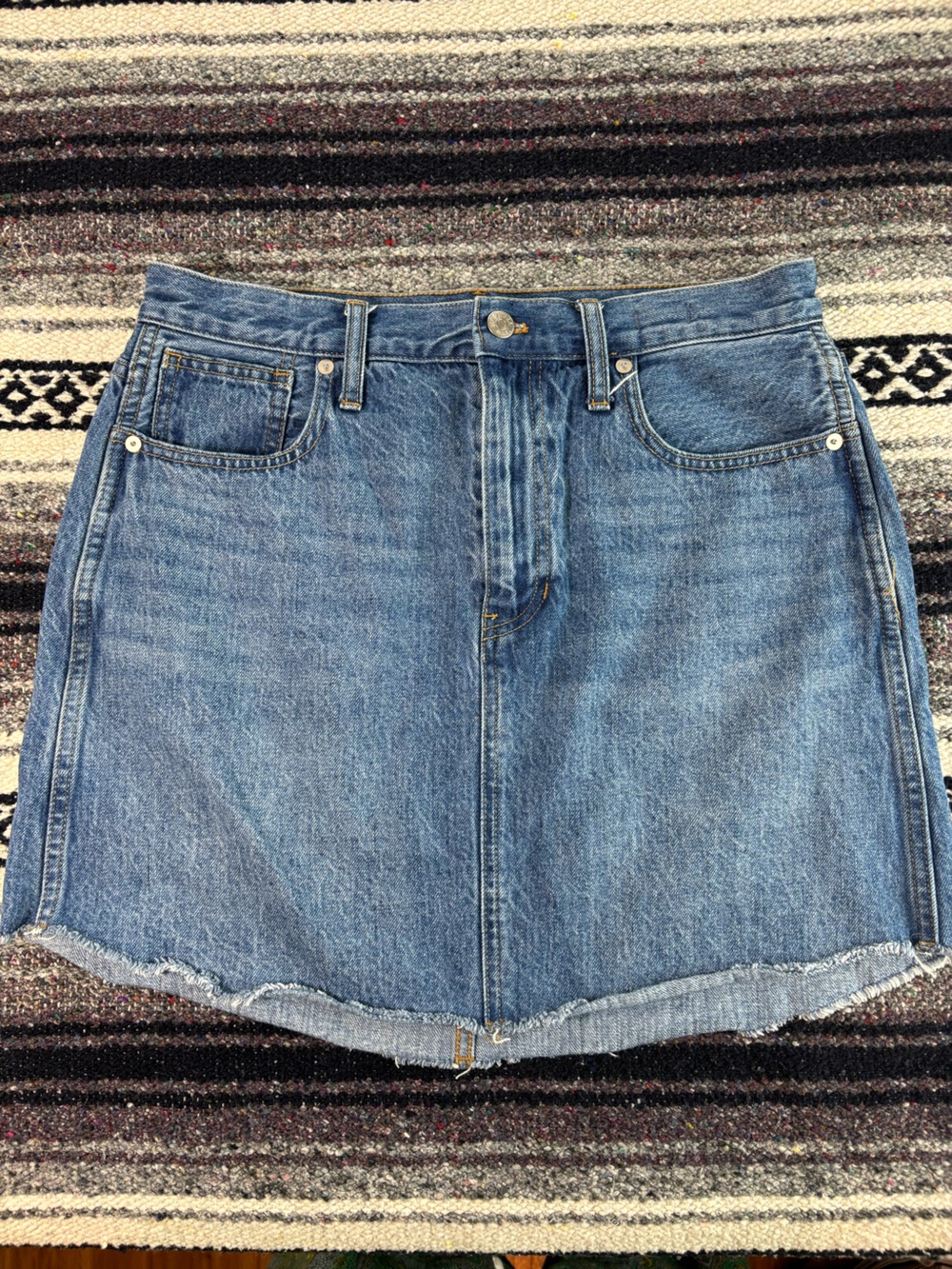 Madewell Rigid Denim Jean A-Line Mini Skirt Harrell Wash Raw Dolphin Hem Size 29